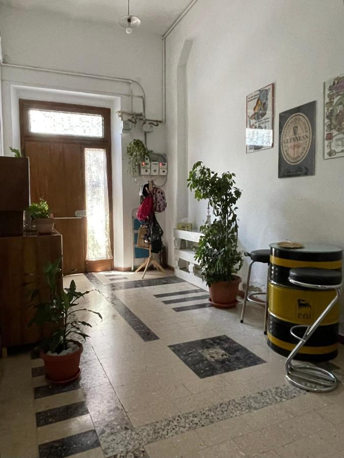 Next Door! Apartment Termoli Bagian luar foto