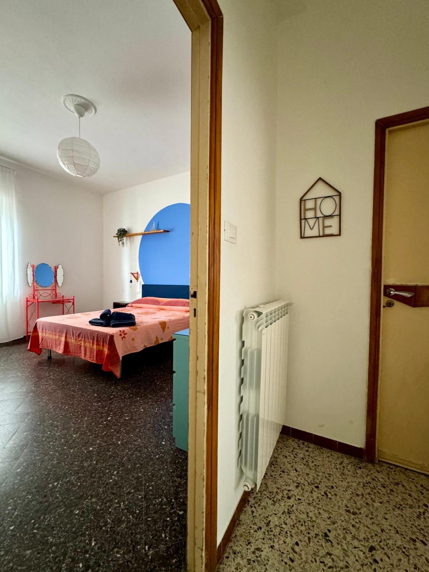 Next Door! Apartment Termoli Bagian luar foto