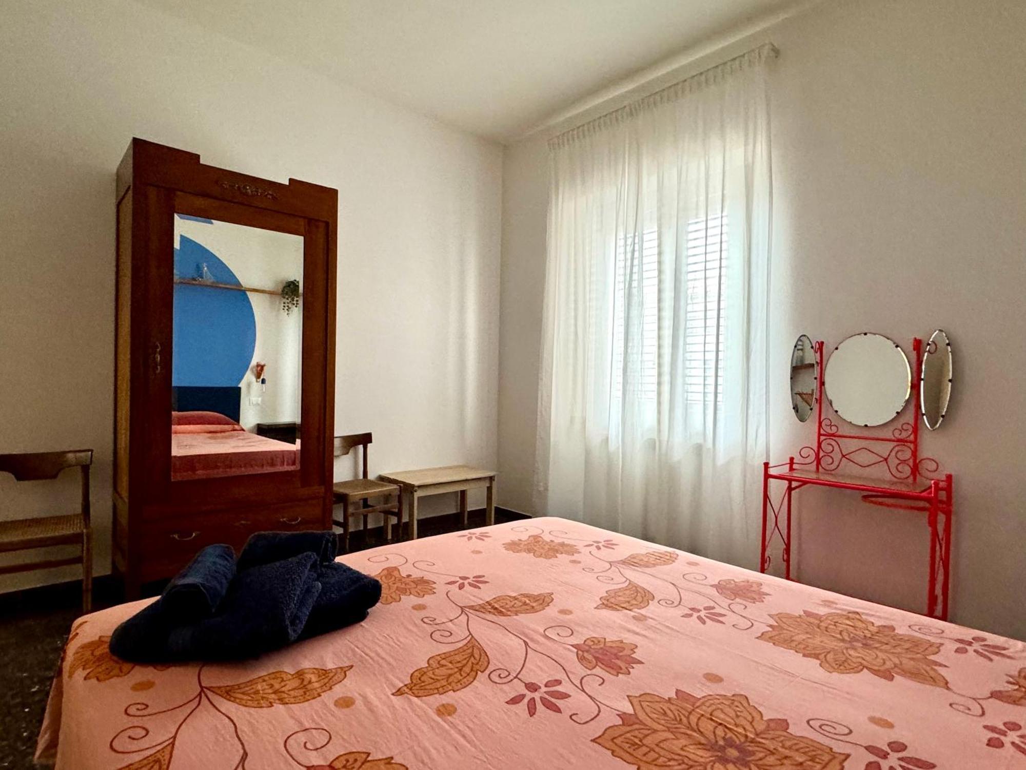 Next Door! Apartment Termoli Bagian luar foto