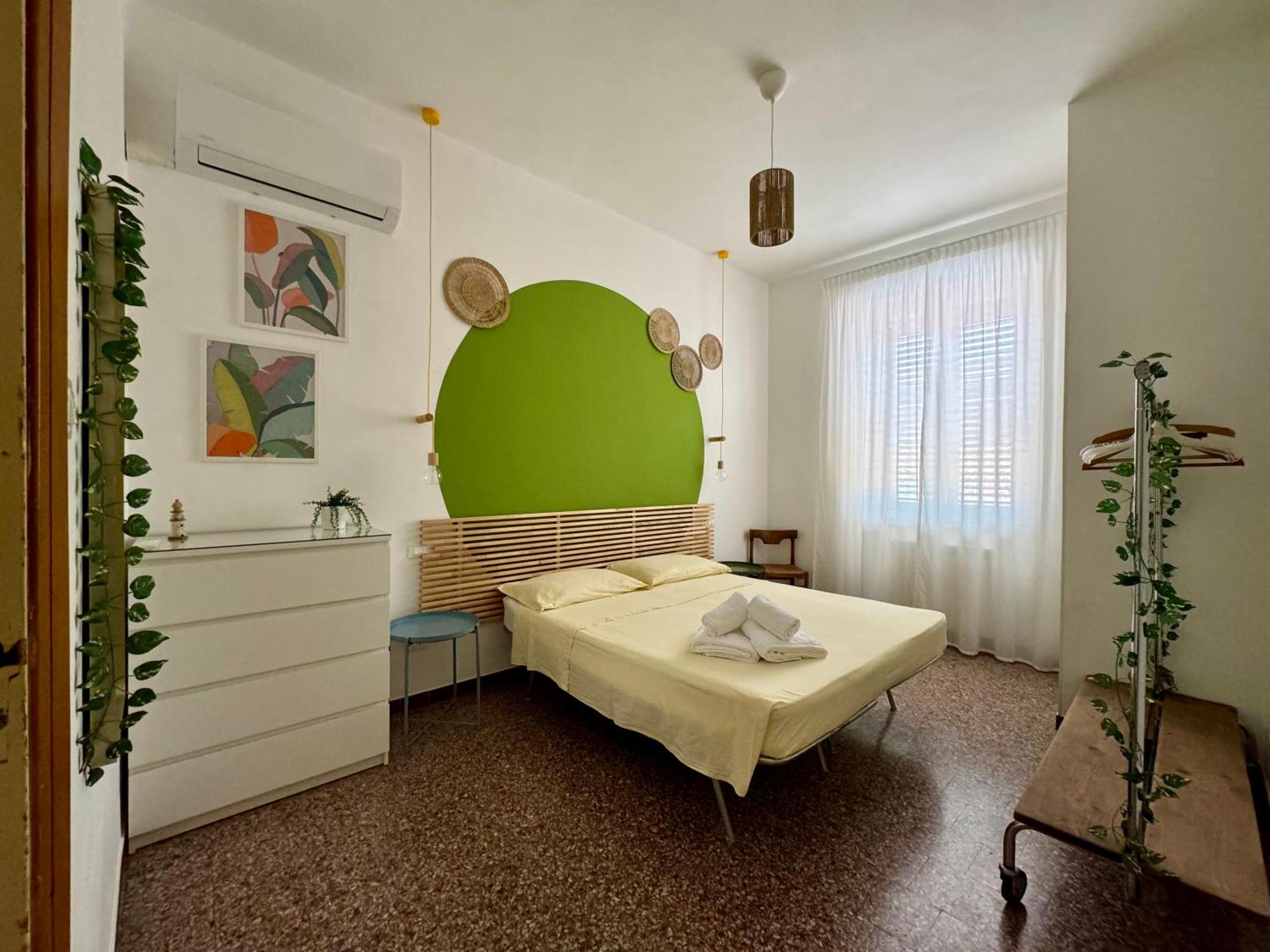 Next Door! Apartment Termoli Bagian luar foto